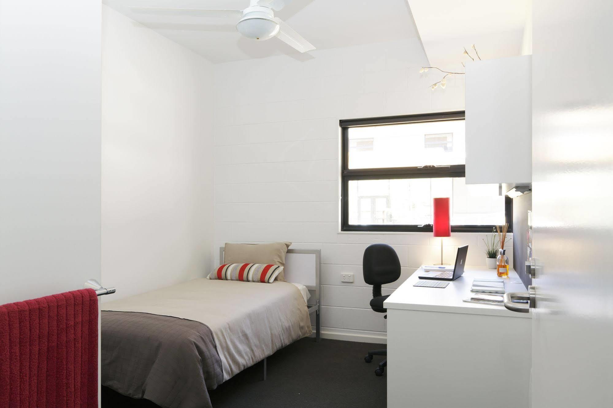 Western Sydney University Village - Parramatta Rosehill Экстерьер фото